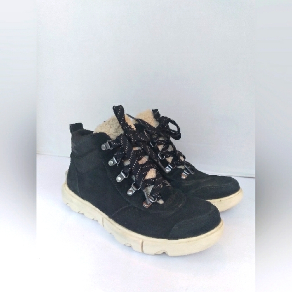 Black Suede Sherpa-Lined Hiking Boots Winter Outdoor Lace-Up Ankle Boots